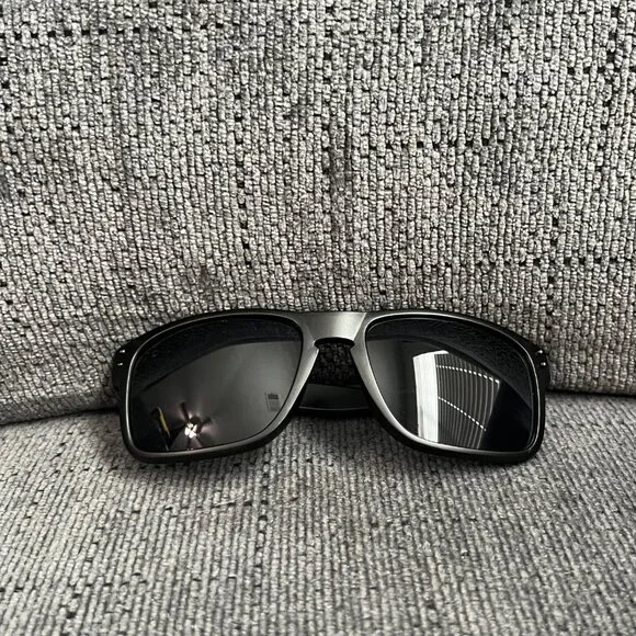 Oakley Holbrook Sunglasses 009102 Black Lenses-Black Matte Frame - Picture 13 of 14